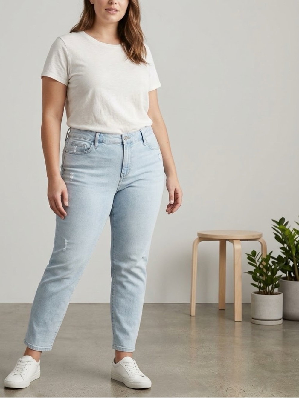 a.n.a Light Blue Wash Mid-Rise Boyfriend Jeans, Women’s Size 10